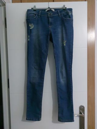 Pantalón vaquero stradivarius