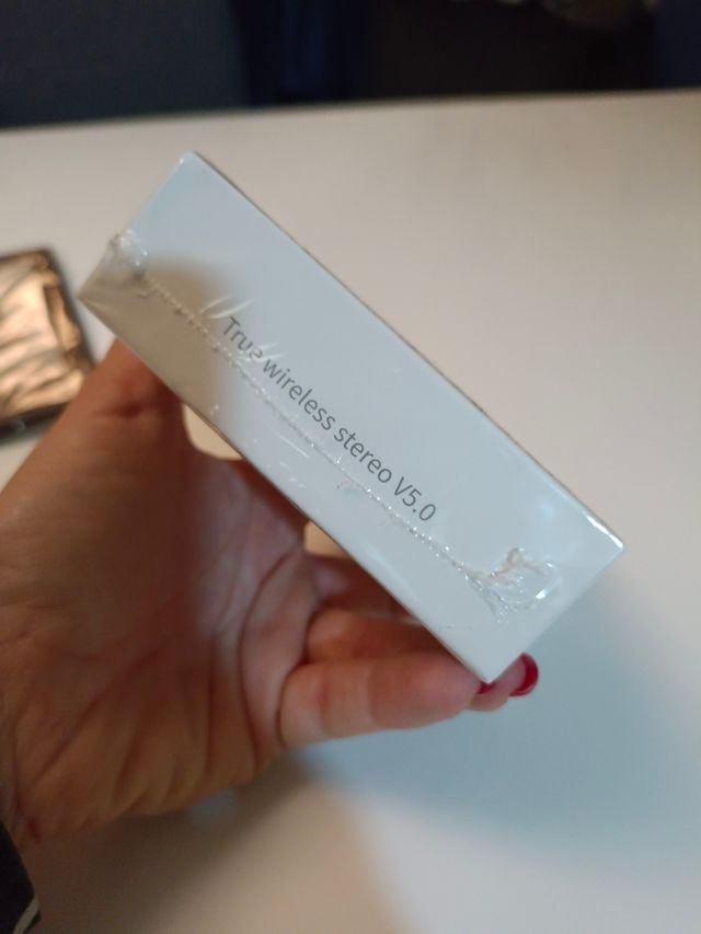 Auriculares sin cables i18 precintado