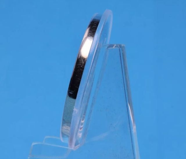 Austria 3 Euros 2022 moneda cambia de color
