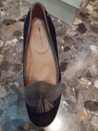 Zapatos ante con cuña 