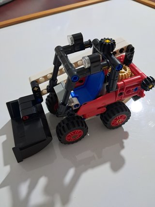 Lego 42116 completo.