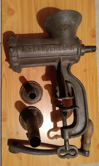 Máquina de embutir y picar carne