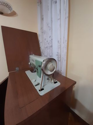 Máquina de coser Wertheim