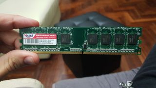 Ram PC 2 banchi 1GB ognuno DDR2