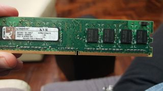 Ram PC 2 banchi 1GB ognuno DDR2