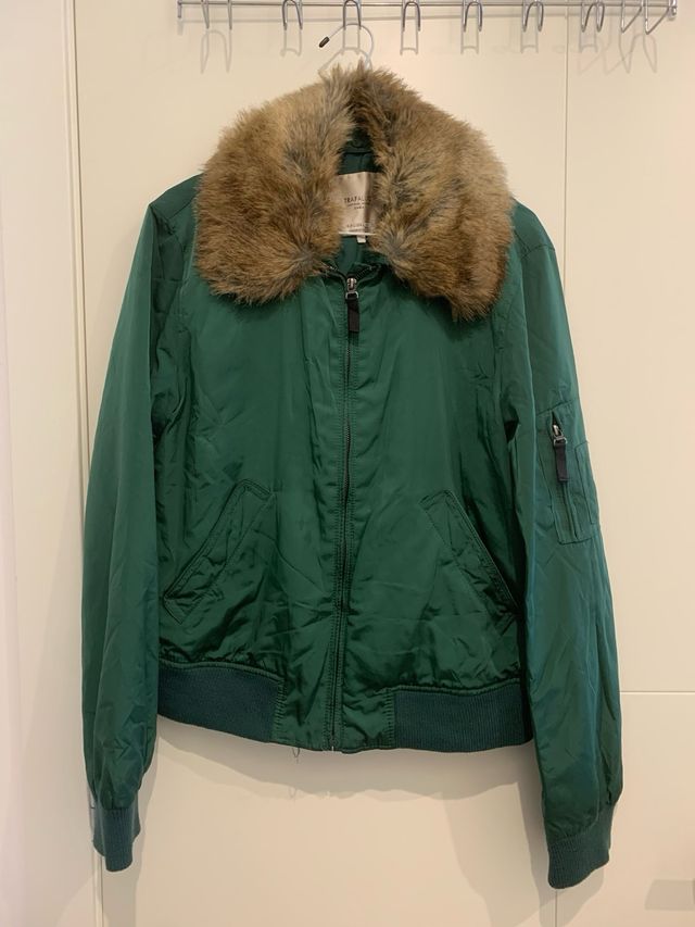 Chaqueta bomber verde Zara