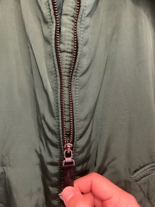 Chaqueta bomber verde Zara