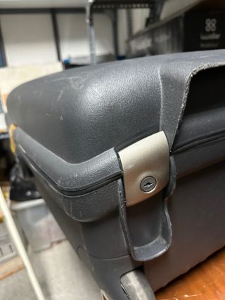 Maleta Samsonite con ruedas 