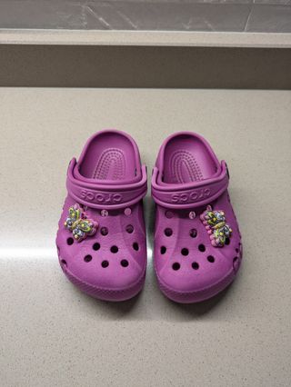 Crocs talla C6-7 (23-24)