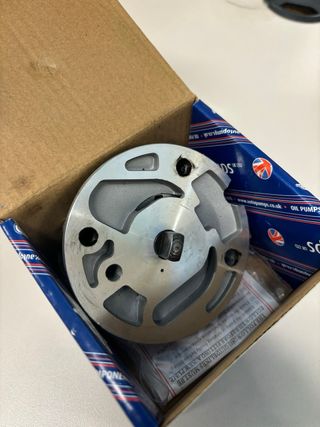 mini clasico bomba de aceite