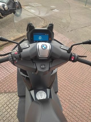 BMW C400GT
