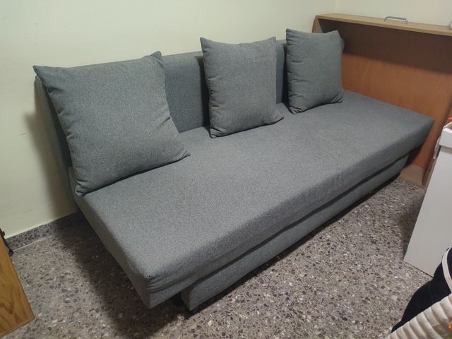 Divano letto a 3 posti come nuovo