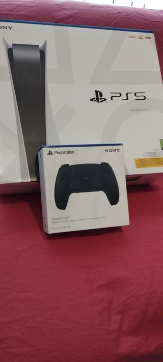 Caja PS5 + caja de mando
