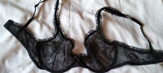 MUY REBAJADO.  SUJETADOR  Encaje ribeteado en tul