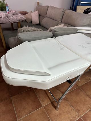 Camilla esteticién o masaje 