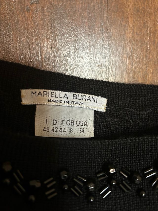 Mariella Burani Elegante top lana e pietrine