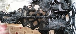 REBAJADO PRECIOSO SUJETADOR BORDADO NUEVO Sin etiq