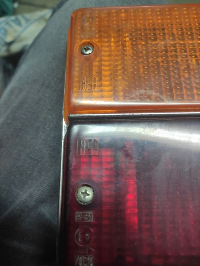 Seat 124 tulipas y soporte Derecho