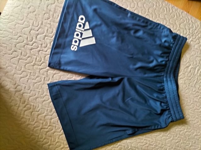 Bermudas adida