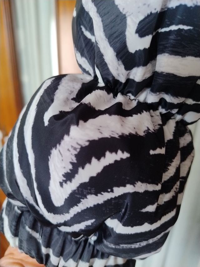 Chaqueta acolchada crop Bershka