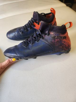 Botas fútbol niño