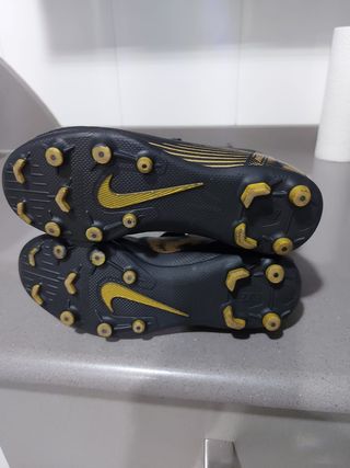Botas Fútbol Nike 
