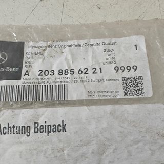 MOLDURA PARACHOQUE DELANTERO DERECHO MERCEDES