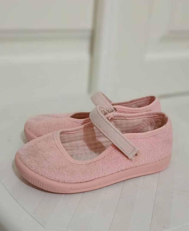 Zapatillas de andar por casa UNIT