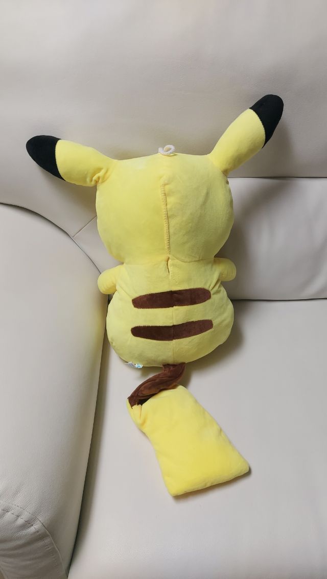 Pikachu peluche 
