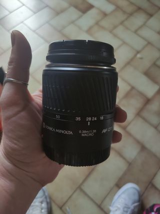 Objetivo konica minolta AF 18-70 macro