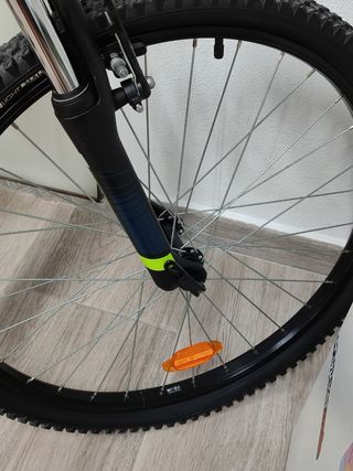 Bicicleta niño nueva + extras