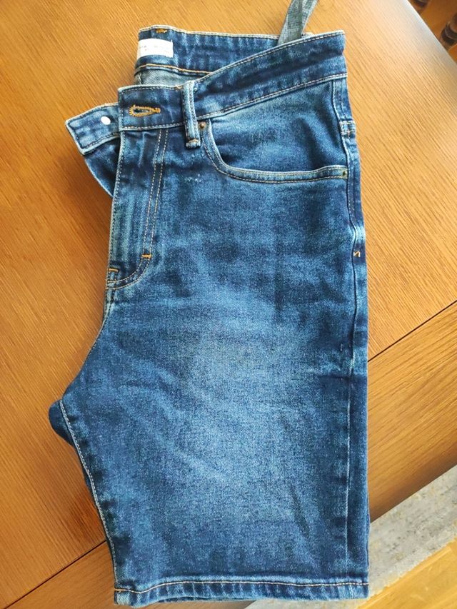 Pantalón vaquero corto hombre