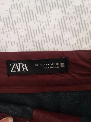 Falda polipiel Zara