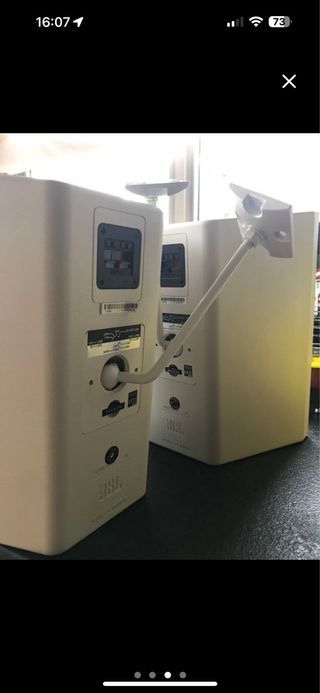 JBL ALTAVOCES PROFESIONALES 28 +amplificador 2000