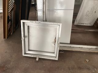 Ventanas con puerta aluminio 