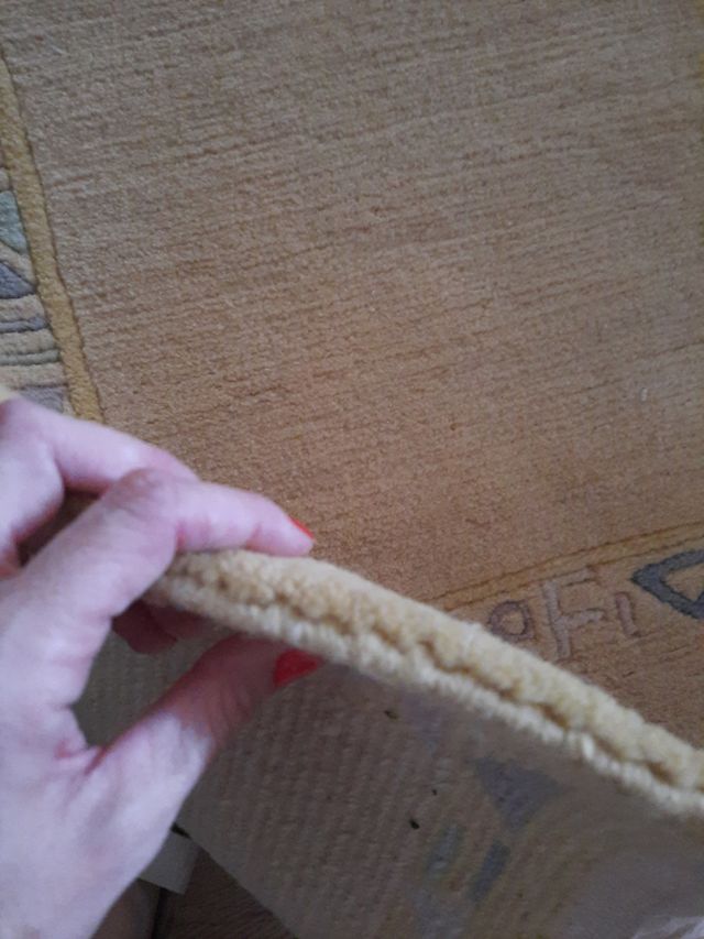 Alfombra 2m x 2.62m gruesa amarilla