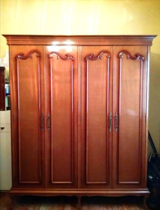 Armario dormitorio madera