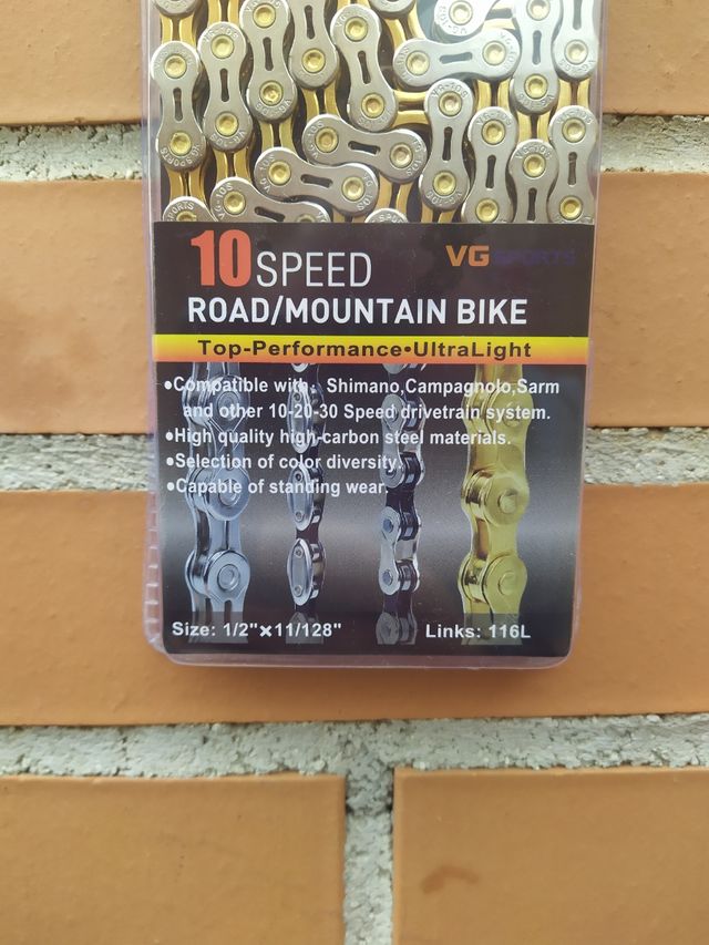 Cadena 10v Bicolor 116 eslabones huecos. NUEVA.