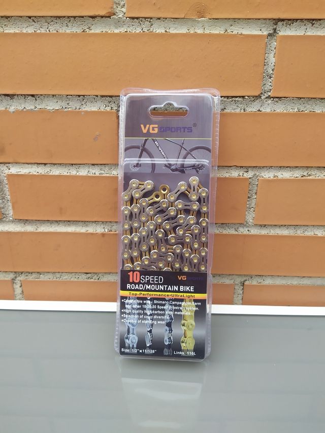 Cadena 10v Bicolor 116 eslabones huecos. NUEVA.