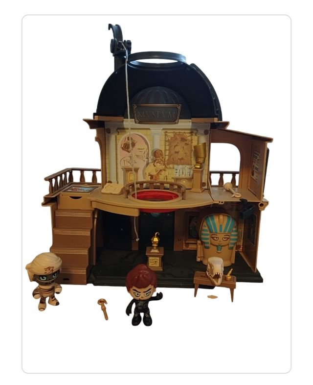 Pinypon action robo en el museo