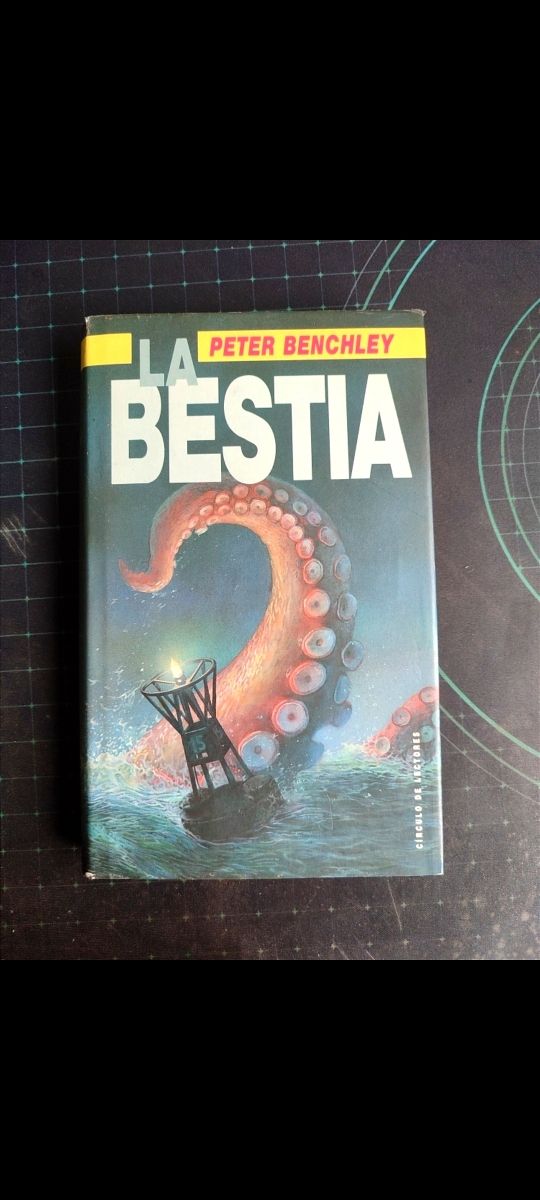 ✅ La Bestia. Peter Benchley  🦑🌊