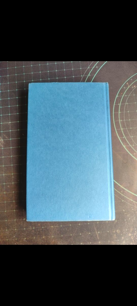 ✅ La Bestia. Peter Benchley  🦑🌊