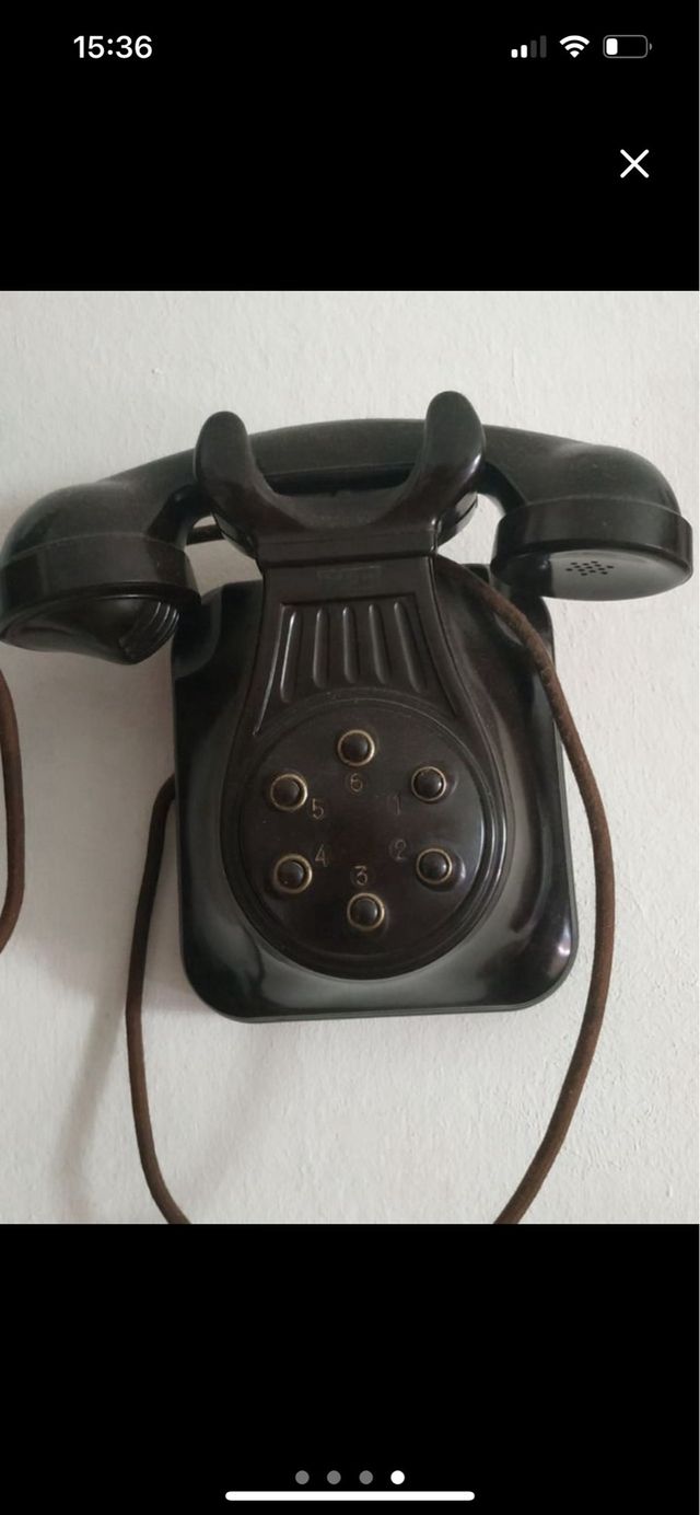 Telefono antiguo de pared. 6 botones