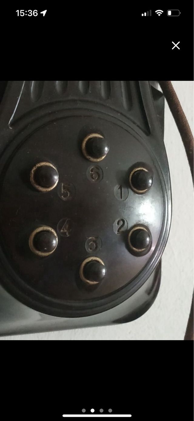 Telefono antiguo de pared. 6 botones