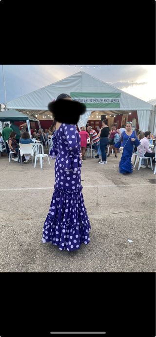 Traje flamenca sevillana