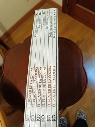 Collezione di libri di cucina