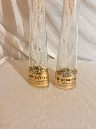 Bottiglie di liquore vintage vuote