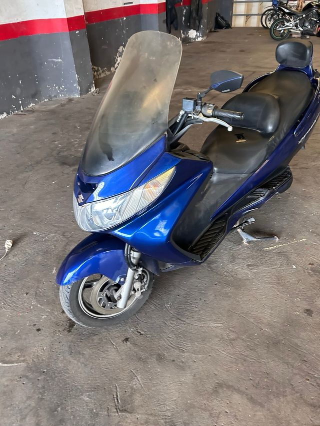 Suzuki burgman 250 desguace