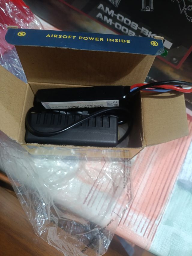 Fusil Amoeba 008 con traje incluido