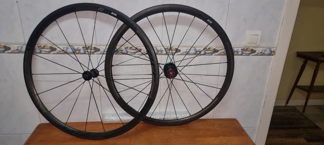 Juegos de rueda zipp 202